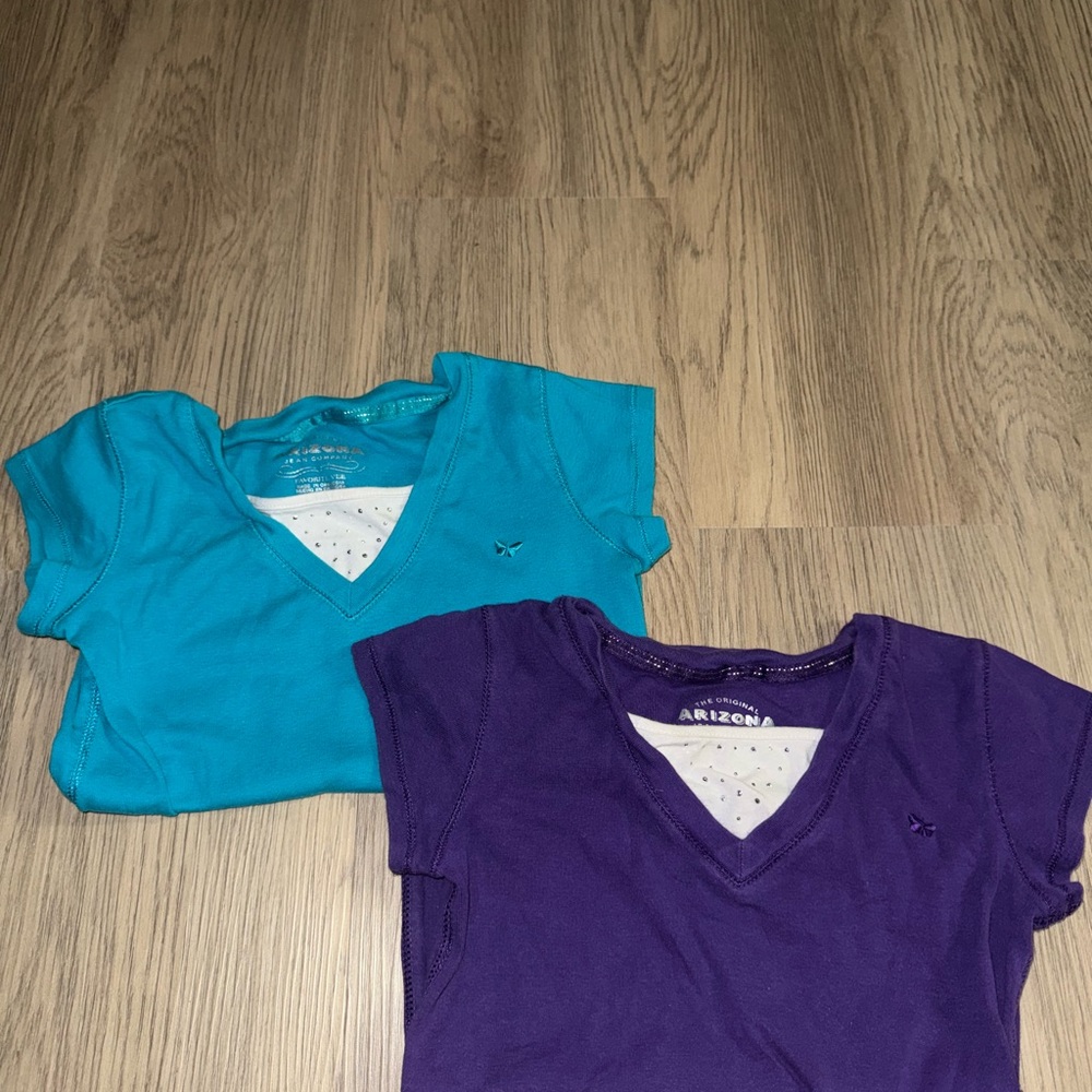 Arizona Jean Company Kids' Blue and Purple V-Neck Tees‎